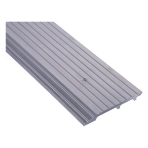 Aluminum threshold with grooved design